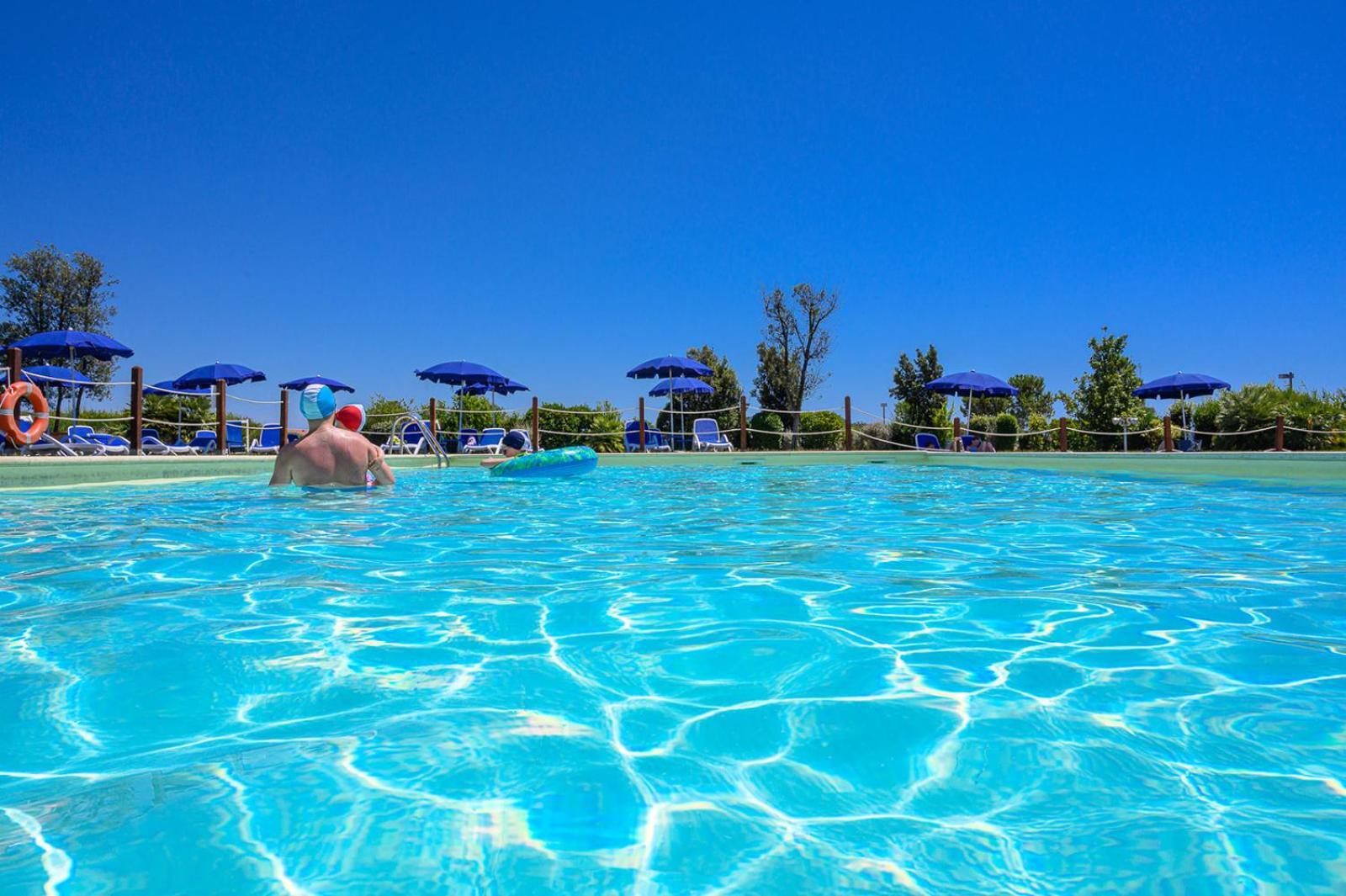 Residenza Principina Aparthotel Principina Terra Exteriör bild