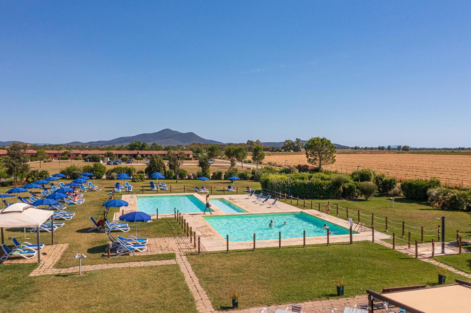 Residenza Principina Aparthotel Principina Terra Exteriör bild