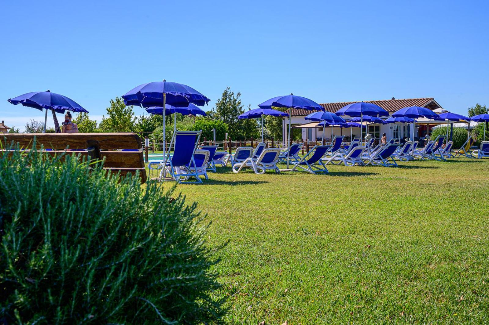 Residenza Principina Aparthotel Principina Terra Exteriör bild