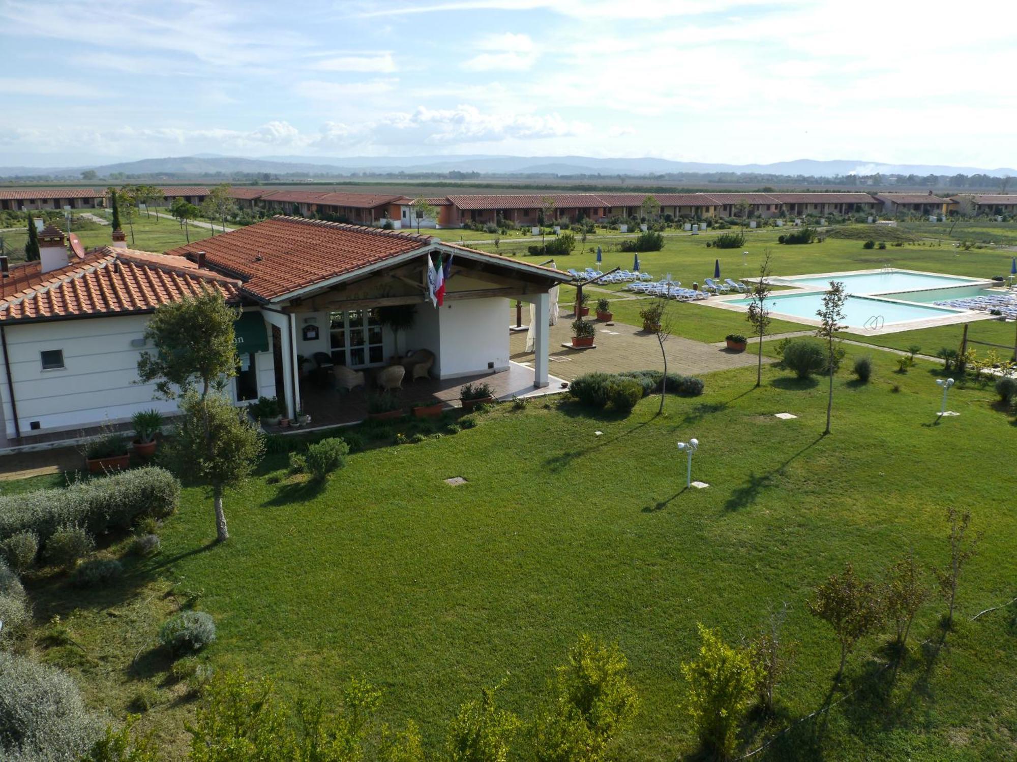 Residenza Principina Aparthotel Principina Terra Exteriör bild